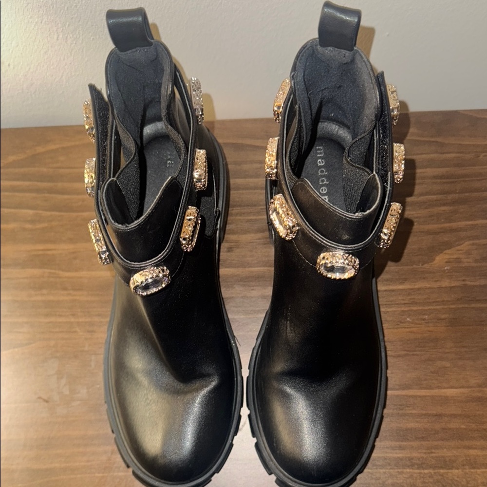 Elegant Black Madden Girl Ankle Boots with Gold Accents, 7 - Picture 6 of 6